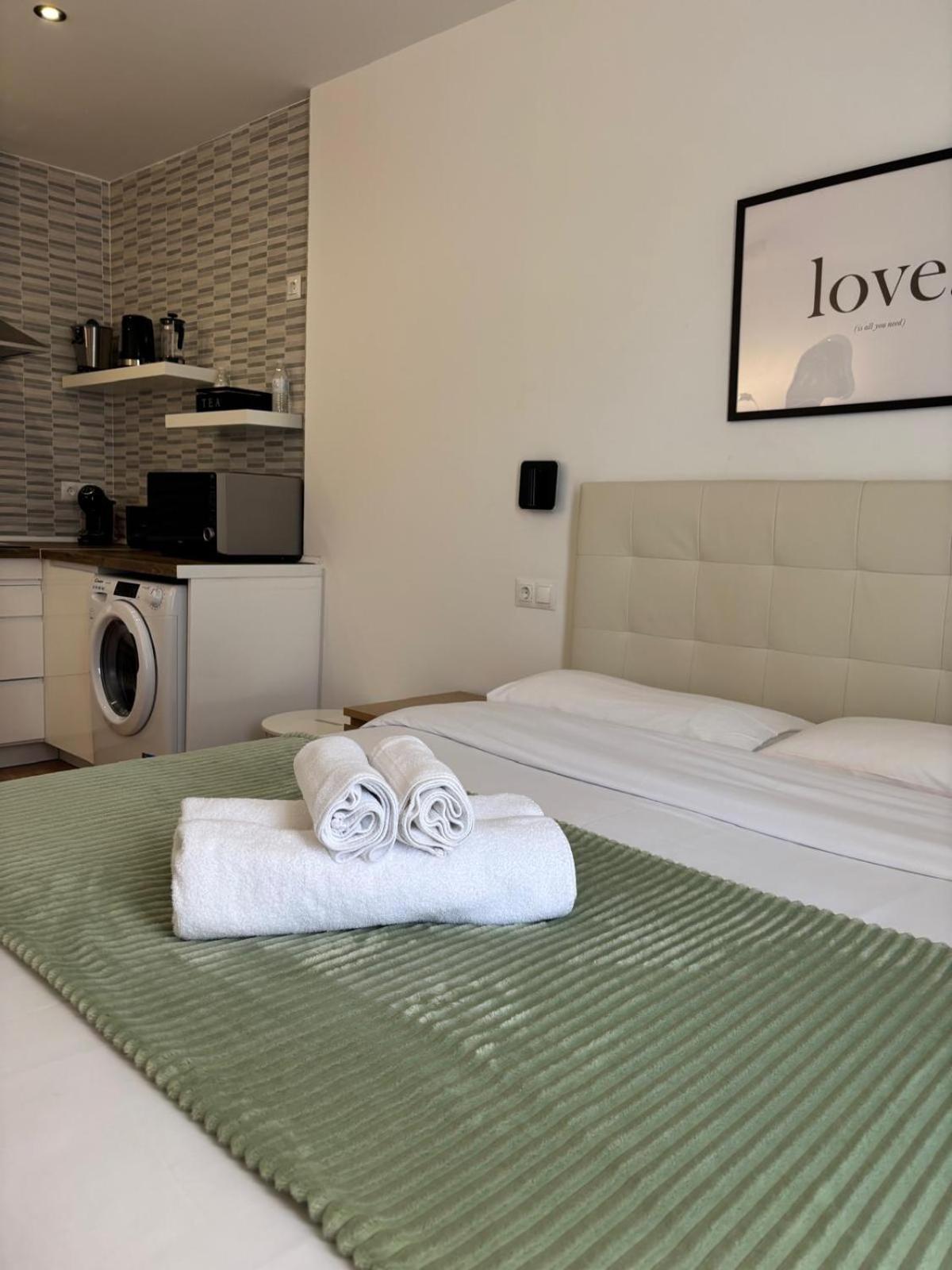 Luxury Estudio Malaga Centro ภายนอก รูปภาพ